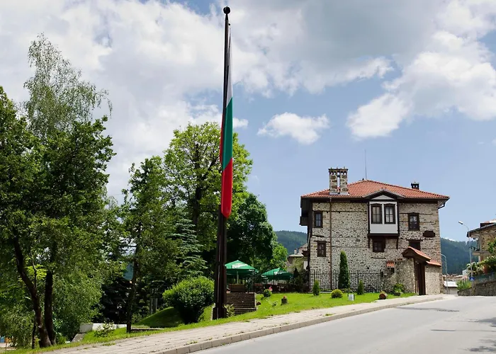 Petko Takov\'S House
